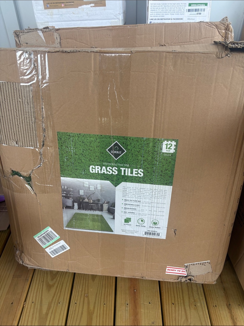 SORBUS Green Interlocking Grass Tiles - Artificial Turf Floor Mat